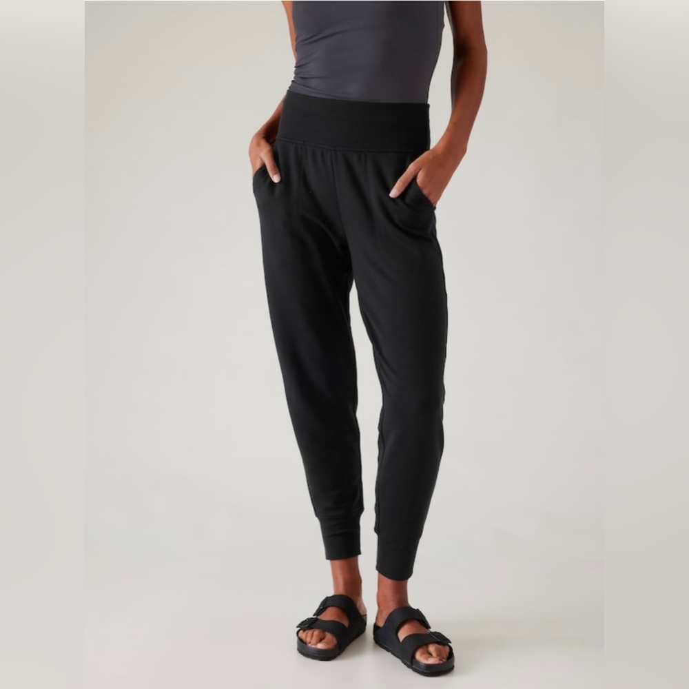 NWT-Athleta Black Coaster luxe Jogger, Size 2X